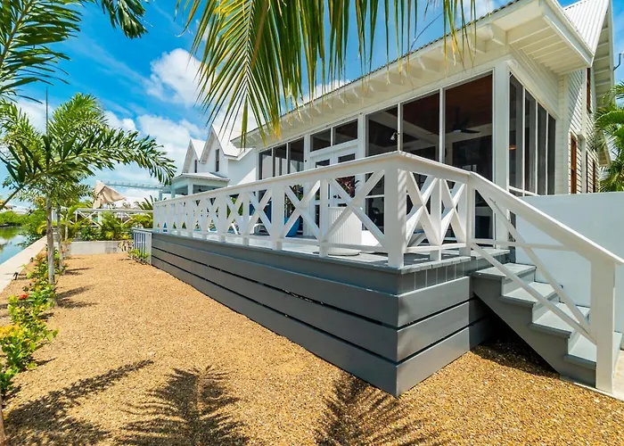 Lukes Bz Dream And Mistico Club Boat Shuttle Villa